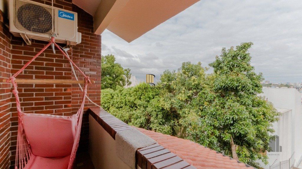 Casa 394m², 4 dormitórios, 4 vagas no bairro Cristo Redentor