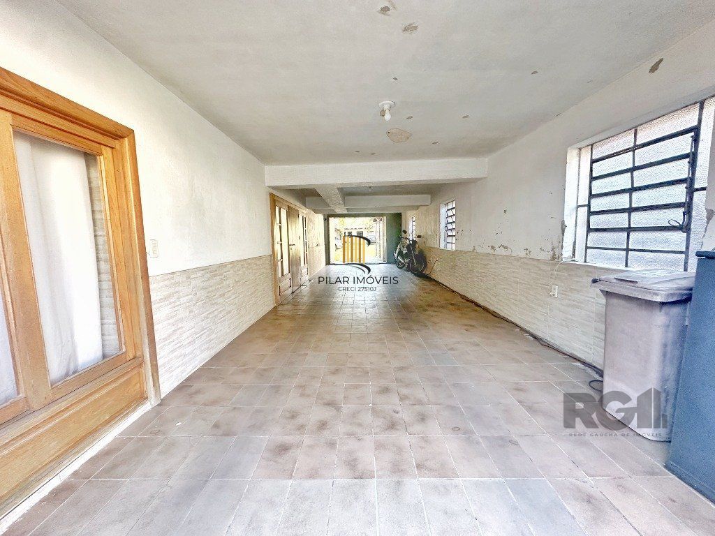 Casa comercial ou residencial com 14 vagas próxima á av. Teresópolis