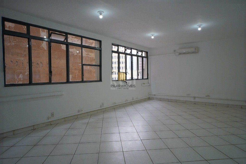 Conjunto/Sala para Venda - 157m², 0 dormitórios, Centro Histórico