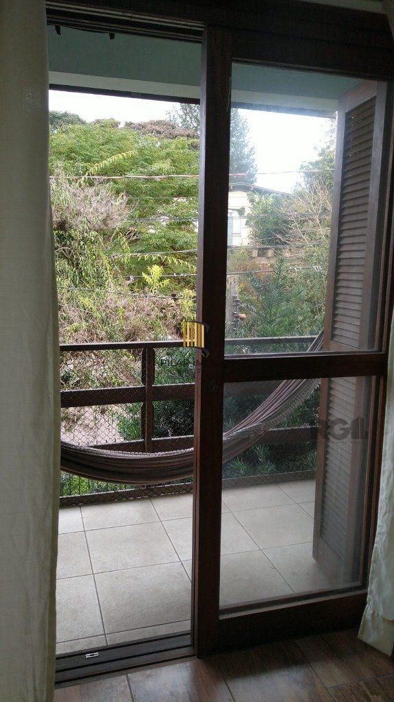 Casa 4 dormitórios no bairro Teresópolis
