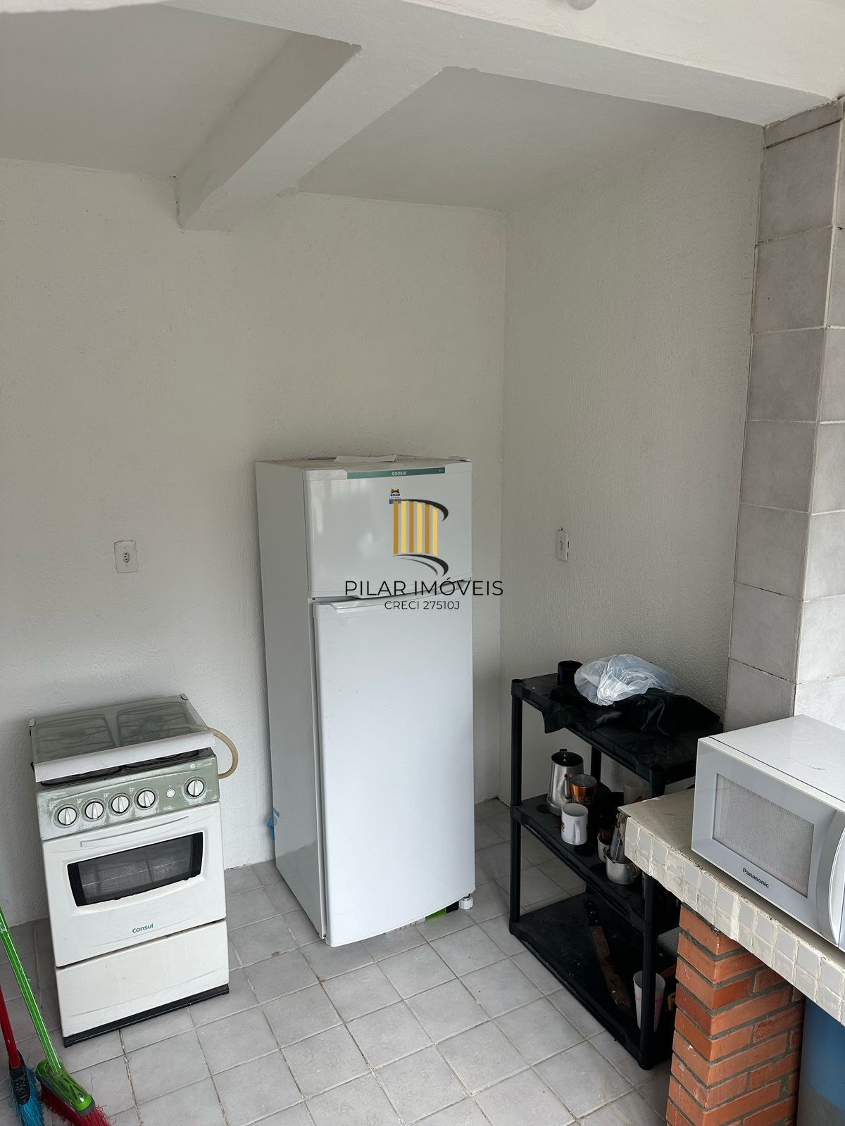 Casa 4 dorms à venda Rua Doutor Ney Cabral, Nonoai - Porto Alegre