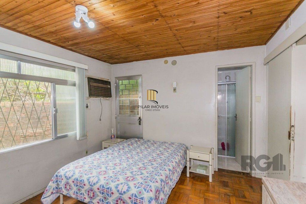 Casa com 2 dormitórios no bairro Vila João Pessoa