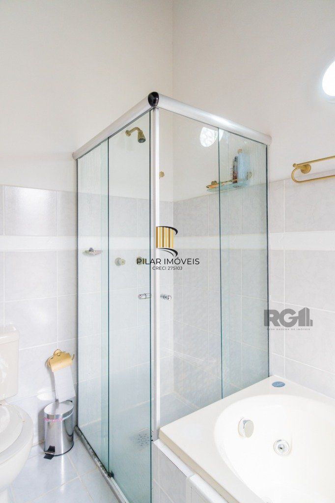 Casa em condomínio de 127m² no bairro Teresópolis