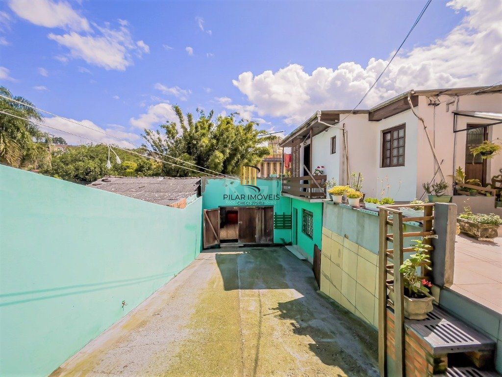 Casa para Venda - 272.24m², 3 dormitórios, sendo 1 suites, 4 vagas - Vila Jardim