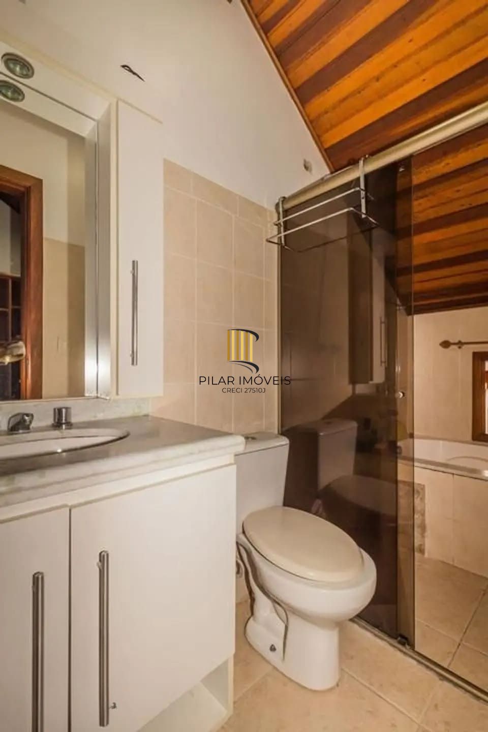 Casa em Condomínio de 3 dormitórios, no Bairro Ipanema