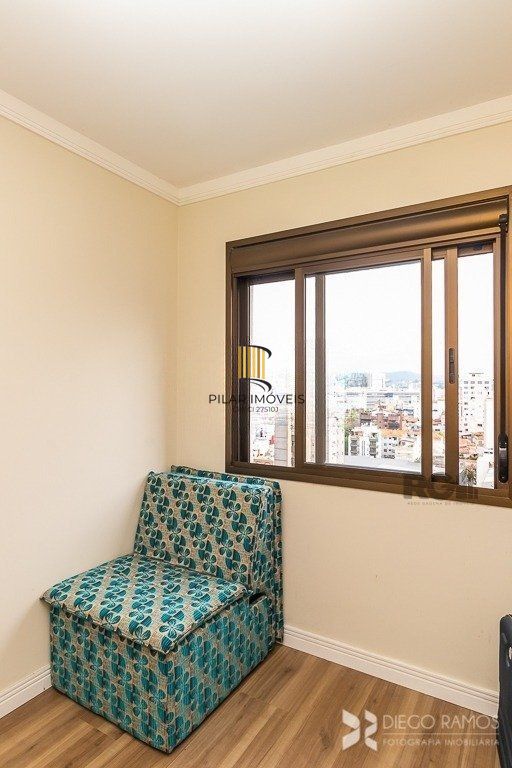 Apartamento à venda com 3 quartos 74 m²  Avalia imóvel no negócio Alto Padrão Rua Casemiro de Abreu, Moinhos de vento, Porto Alegre