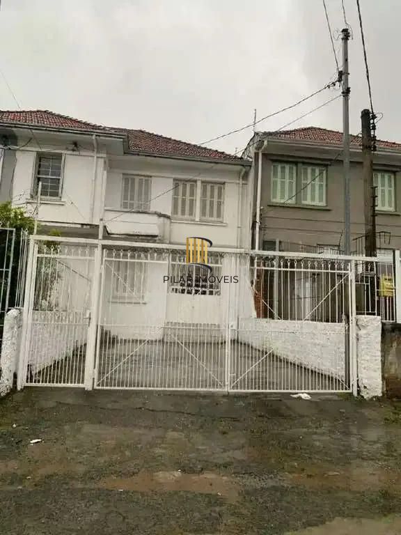 Casa com 2 quartos à venda na Medianeira, Porto Alegre.