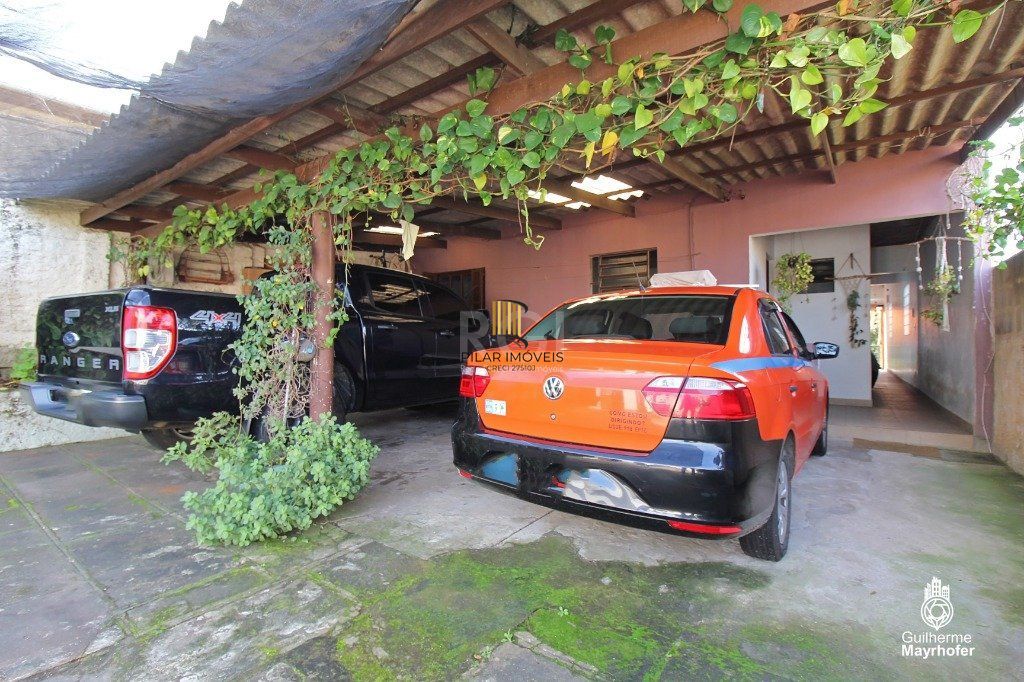 Casa para Venda - 212m², 3 dormitórios, 2 vagas - Medianeira