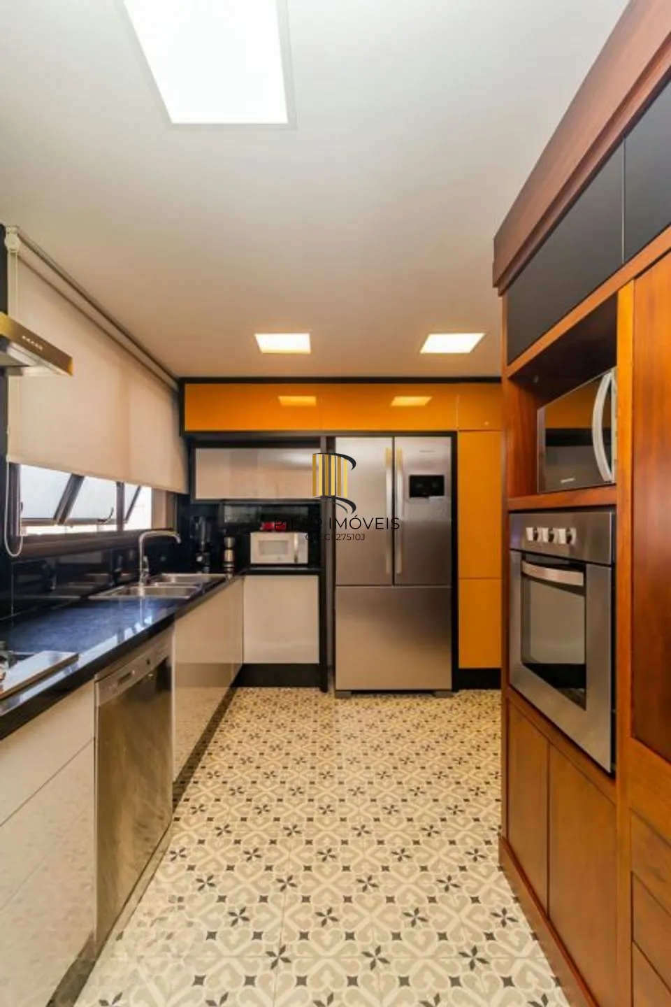 Apartamento de 3 dormitórios à venda em Bela Vista, Porto Alegre.