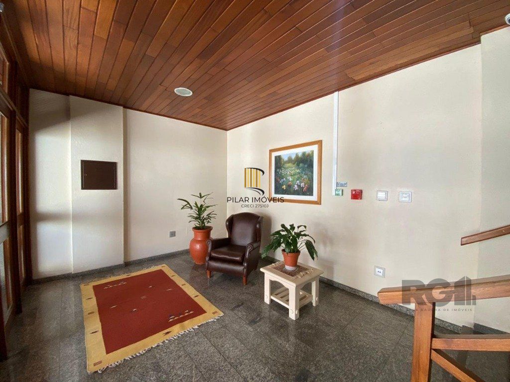Cobertura Duplex para Venda - 269,97², 3 dorm, 1 suite, 2 vagas - Menino Deus