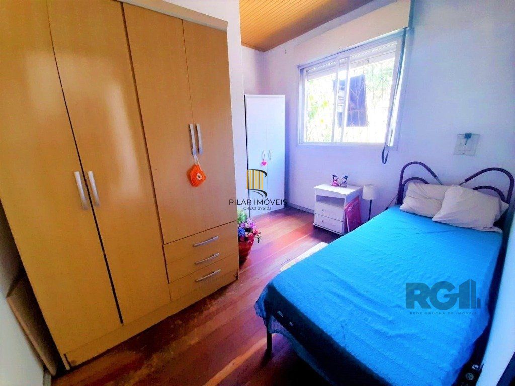 Casa 3 dormitórios no bairro Medianeira
