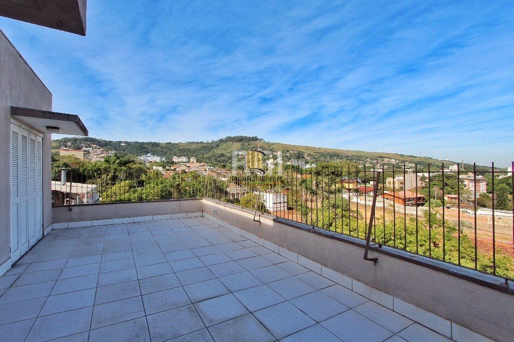 Cobertura para Venda - 177.81m², 3 dormitórios, sendo 1 suites, 1 vaga - Teresópolis
