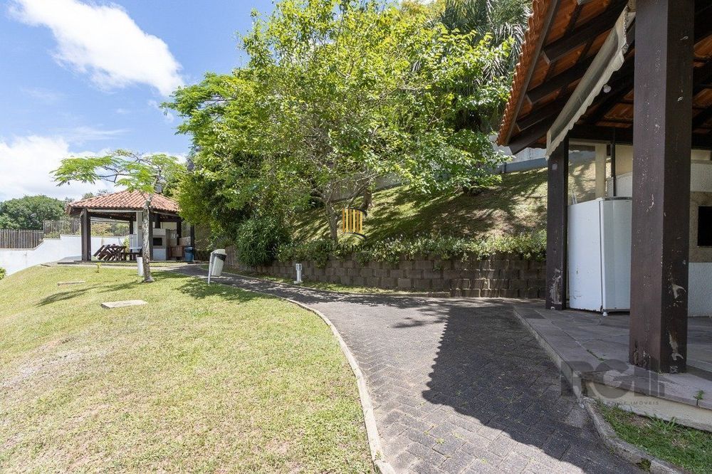 Apartamento com 3 dormitórios  na Zona Sul de Porto Alegre RS.