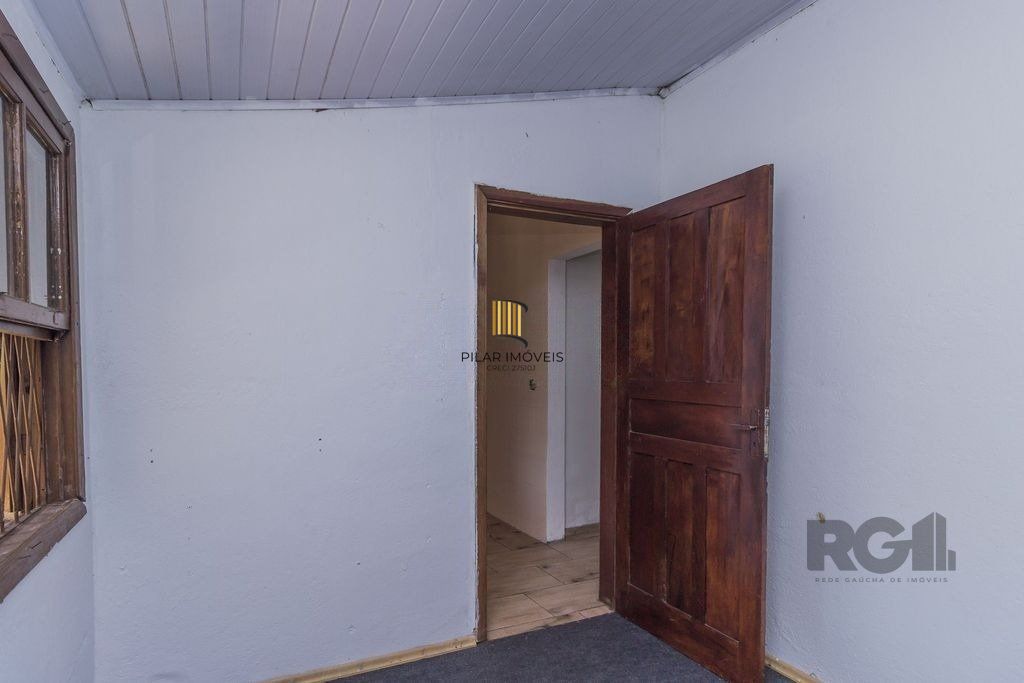 Casa de 5 dormitórios no bairro Sarandi