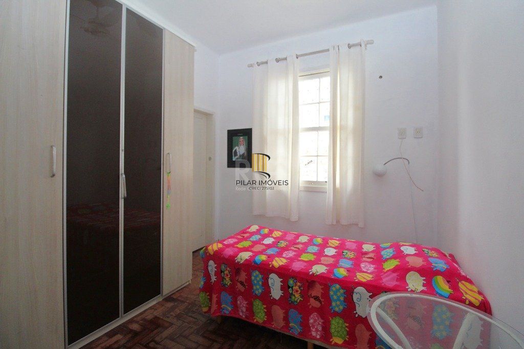 Casa para Venda - 264m², 3 dormitórios, 2 vagas - Santa Tereza