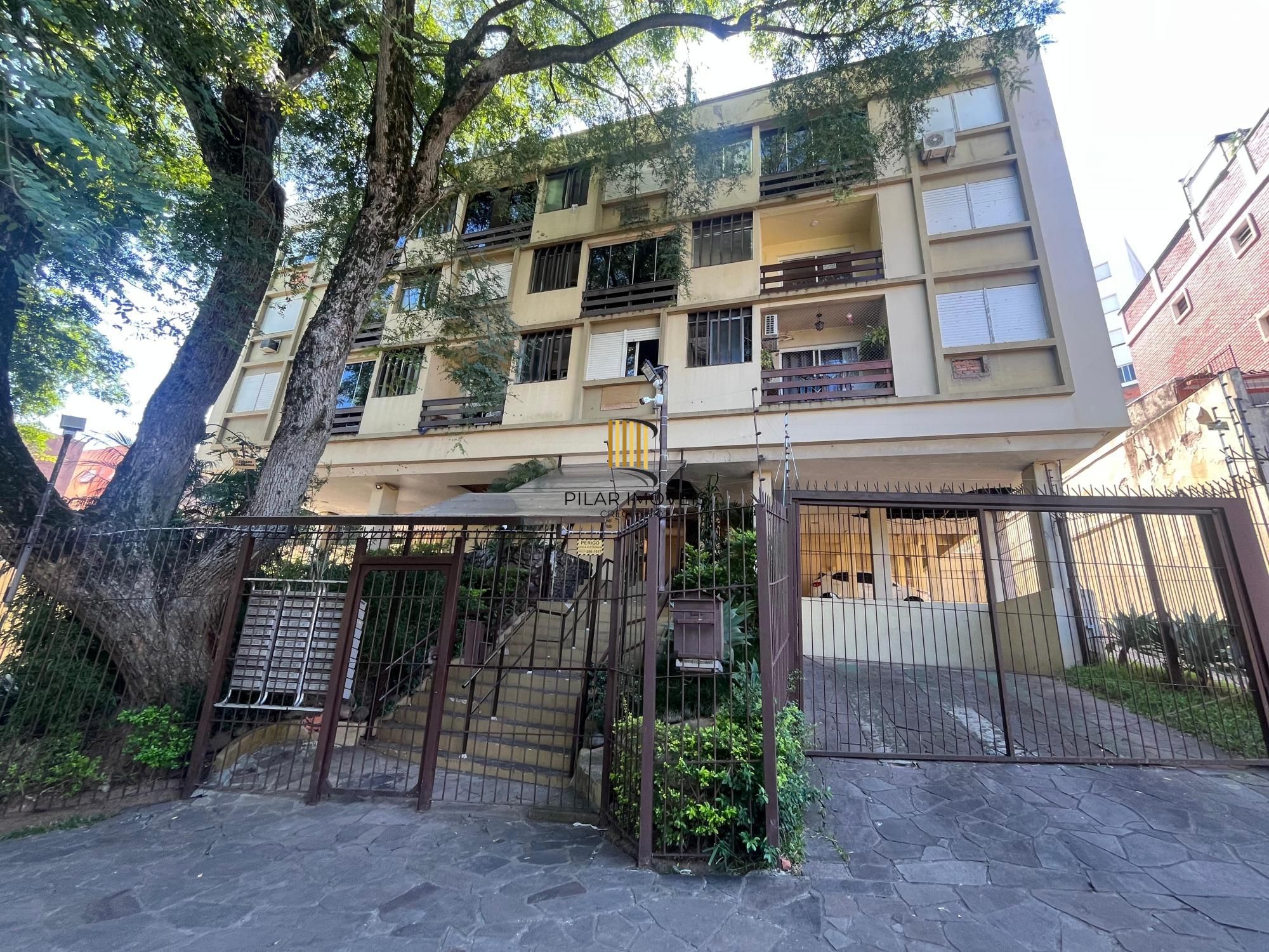 Apartamento 1 dormitório MOBILIADO, com 1 vaga coberta – Aceita compra assistida