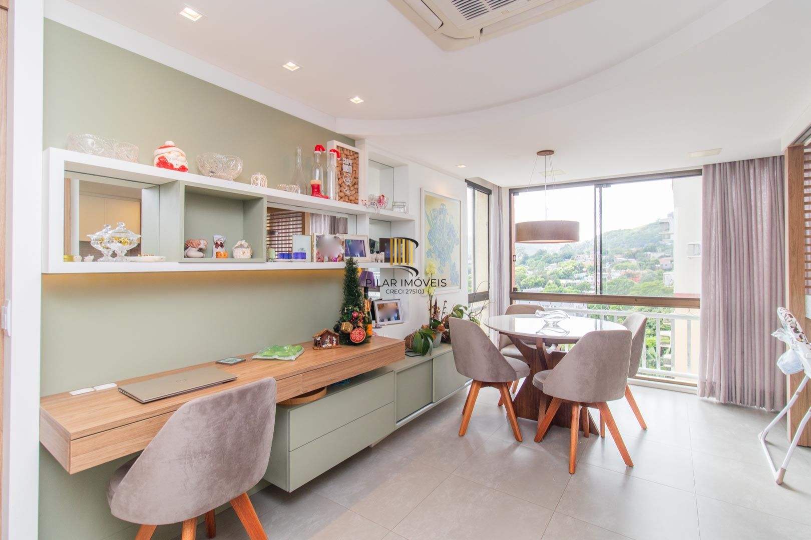 Apartamento para Venda - 93.43m², 3 dormitórios, sendo 1 suites, 2 vagas - Teresópolis