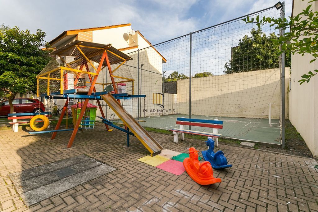 Casa de condomínio com 150m², 3 quartos e 2 vagas