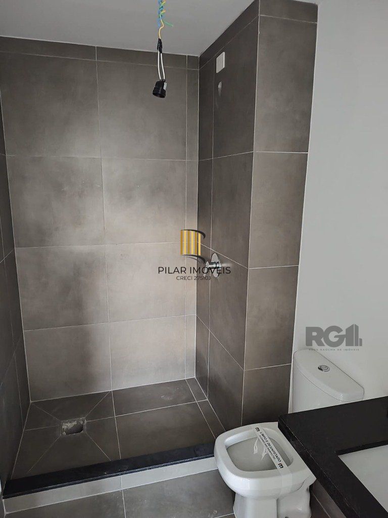 Apartamento 1 dor, 1 vaga coberta, localizado junto ao Bourbon Shopping Teresópolis.