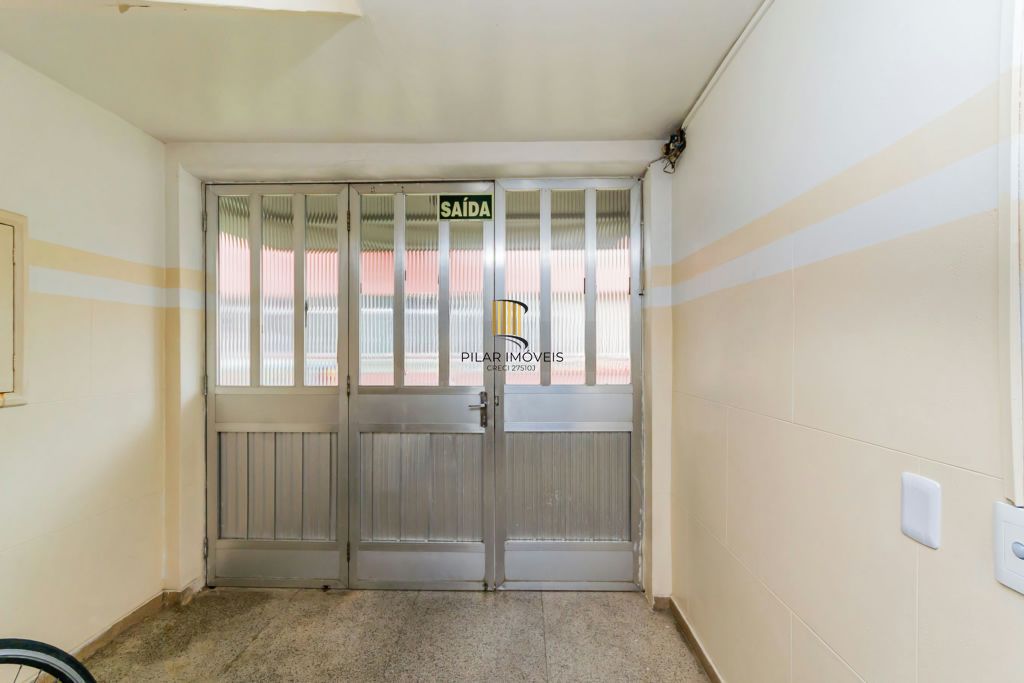 Apartamento 2 dormitórios e vaga rotativa.