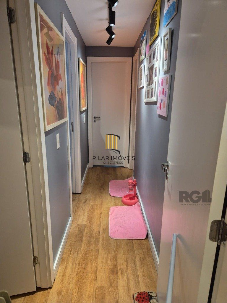 Apartamento 03 dormitorios com suite em Porto Alegre=RS