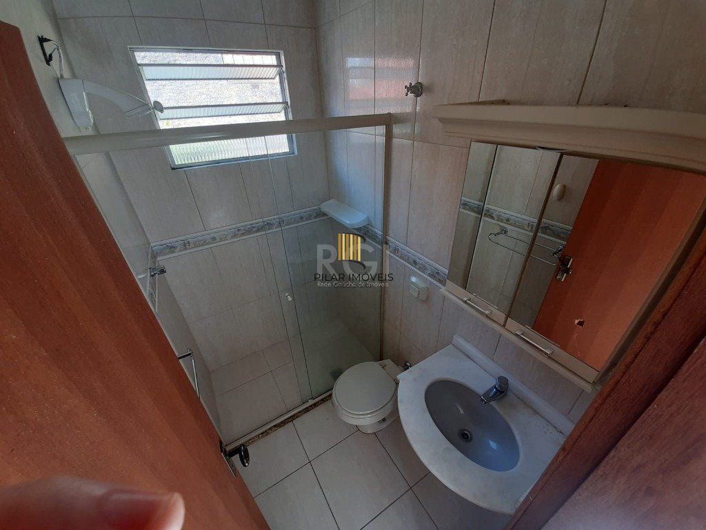 Casa para Venda - 122m², 5 dormitórios, sendo 2 suites, 2 vagas - Teresópolis