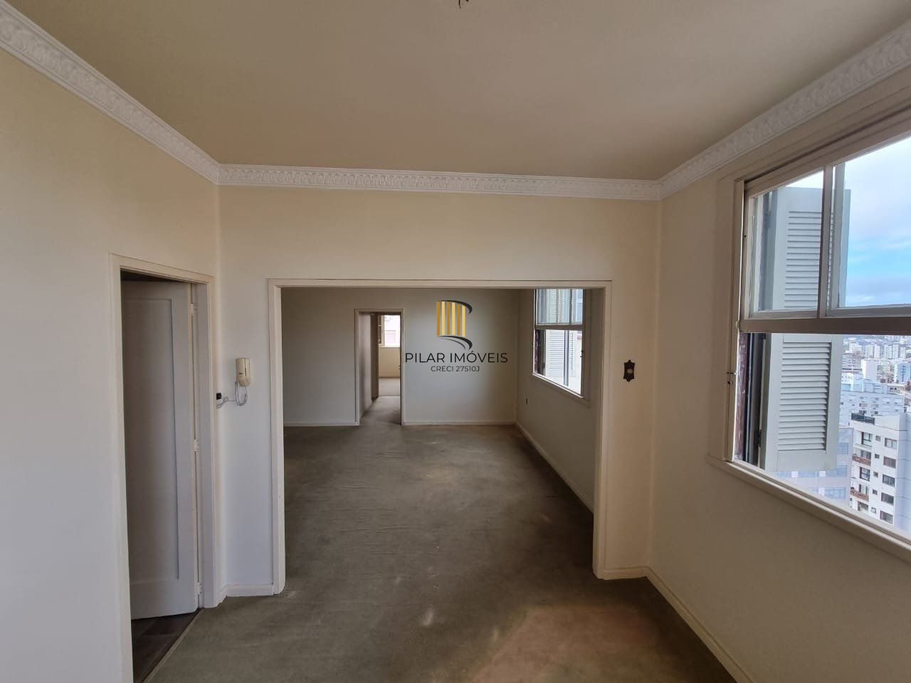 Apartamento com 3 dormitórios no Bairro centro histórico