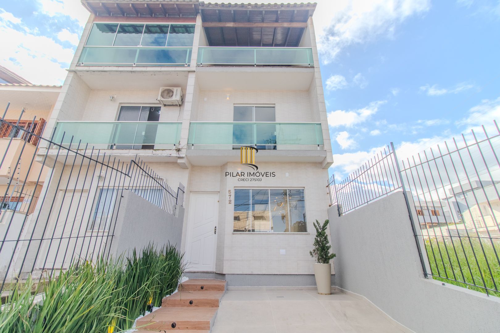 Casa 2 suítes com piscina toda reformada no Guarujá