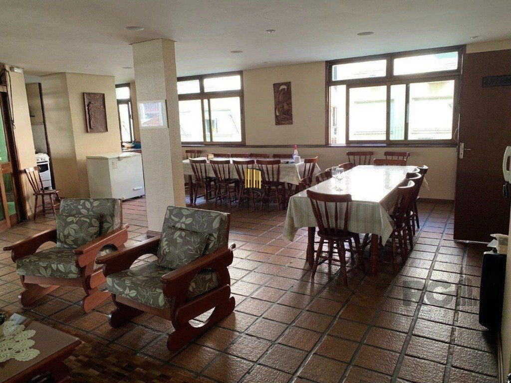 Apartamento 40m² - 1 dormitório, 1 vaga no bairro Menino Deus
