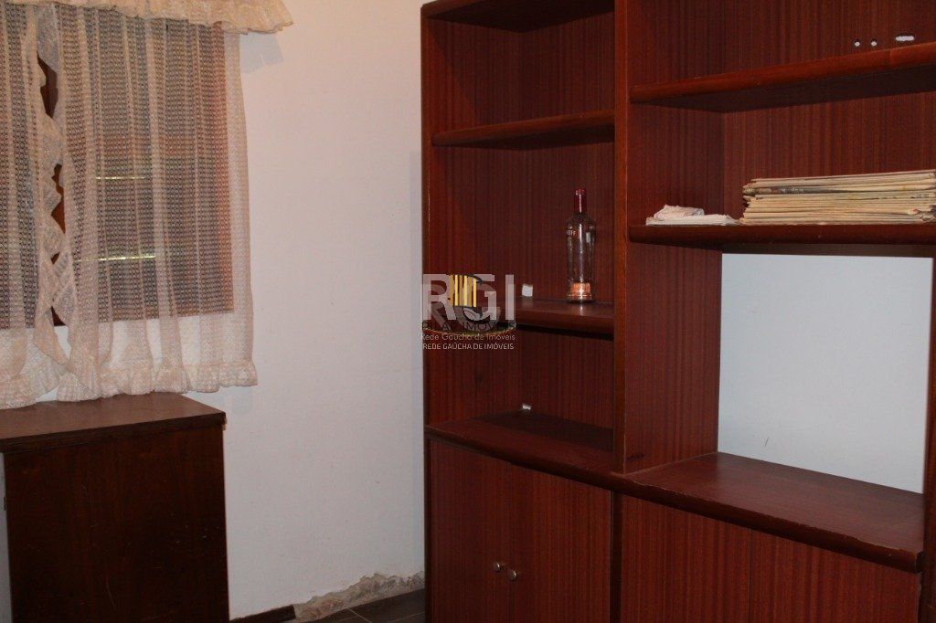 Sítio para Venda - 100m², 3 dormitórios, 9 vagas - Pinheiro