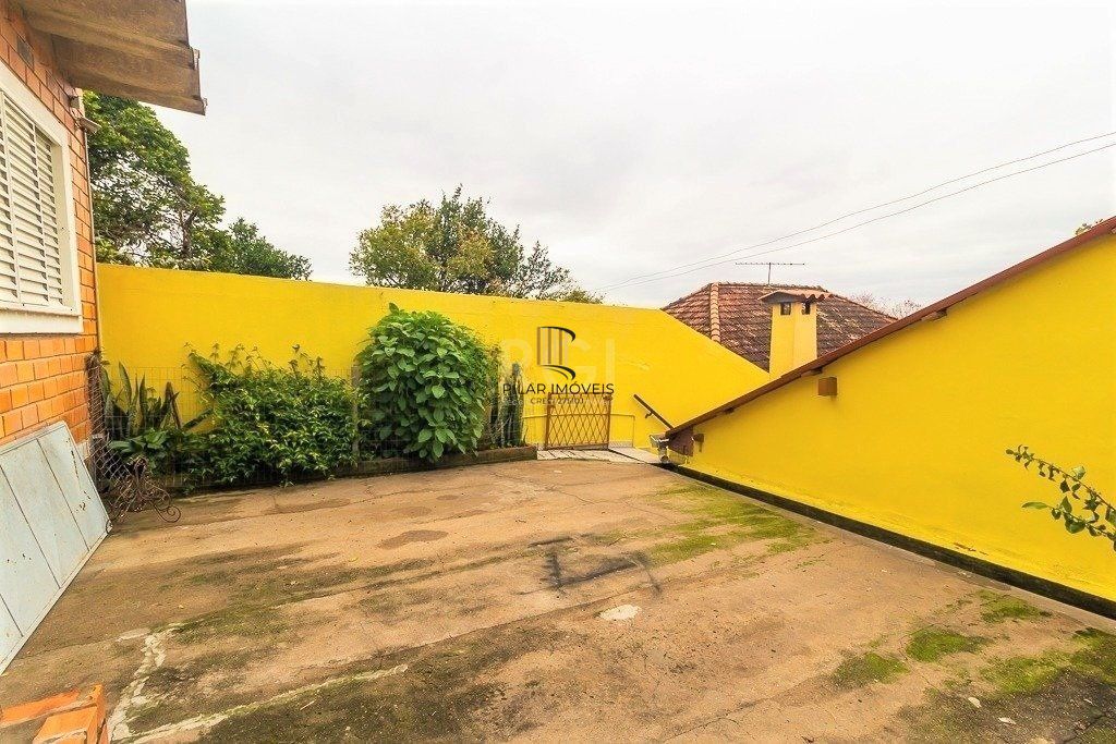 Casa para Venda - 148m², 2 dormitórios, 1 vaga - Partenon