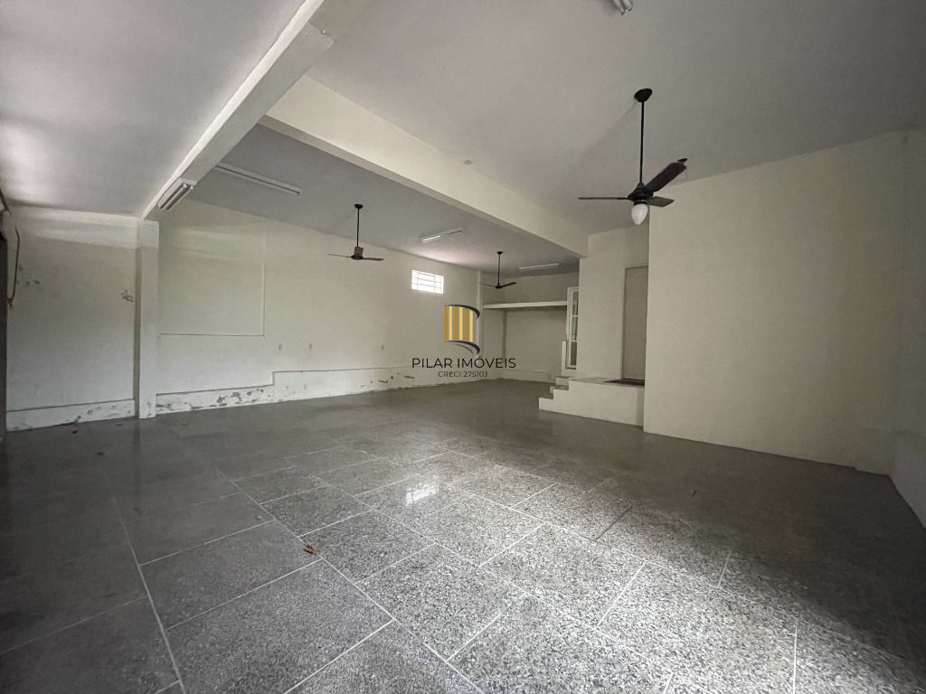 Casa 6 dormitórios no bairro Partenon