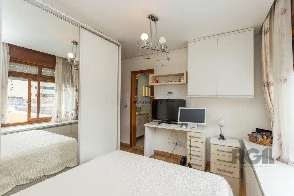 Casa com 3 dormitórios no bairro Jardim Lindóia