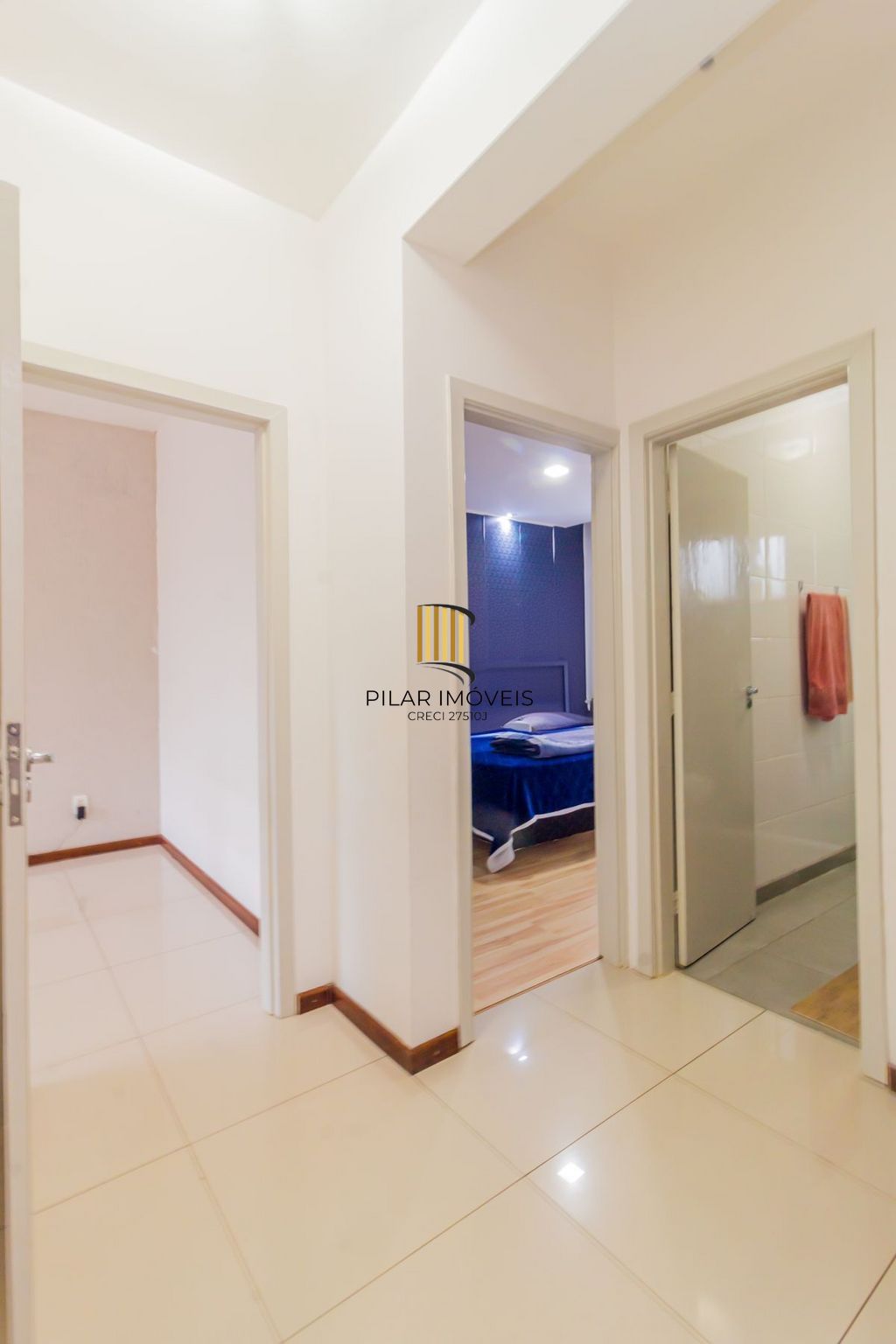 Casa em Condomínio 3 dorms à venda Avenida Juca Batista, Hípica - Porto Alegre