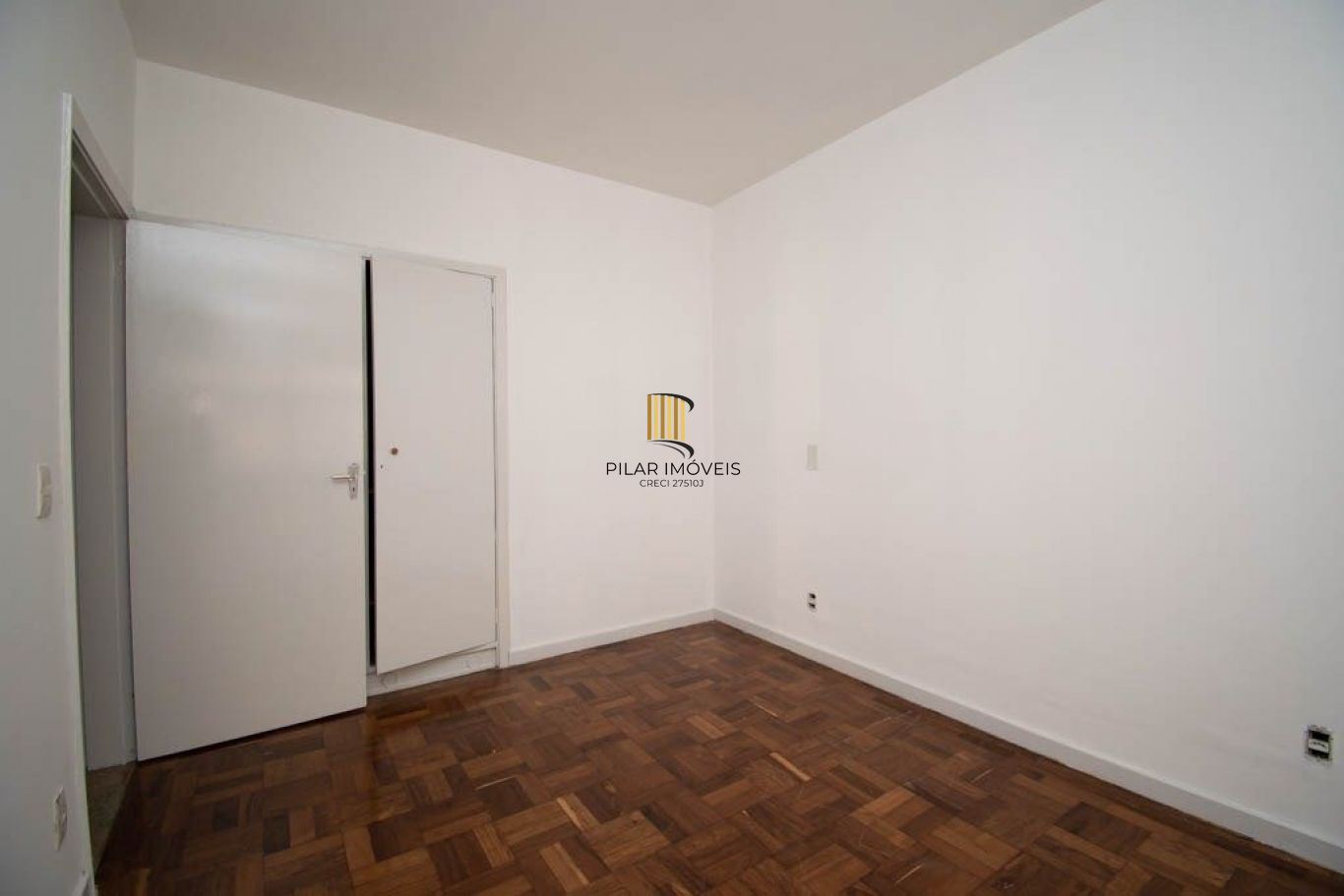 Apartamento de 3 dormitórios à venda no Bairro Centro Histórico, Porto Alegre.