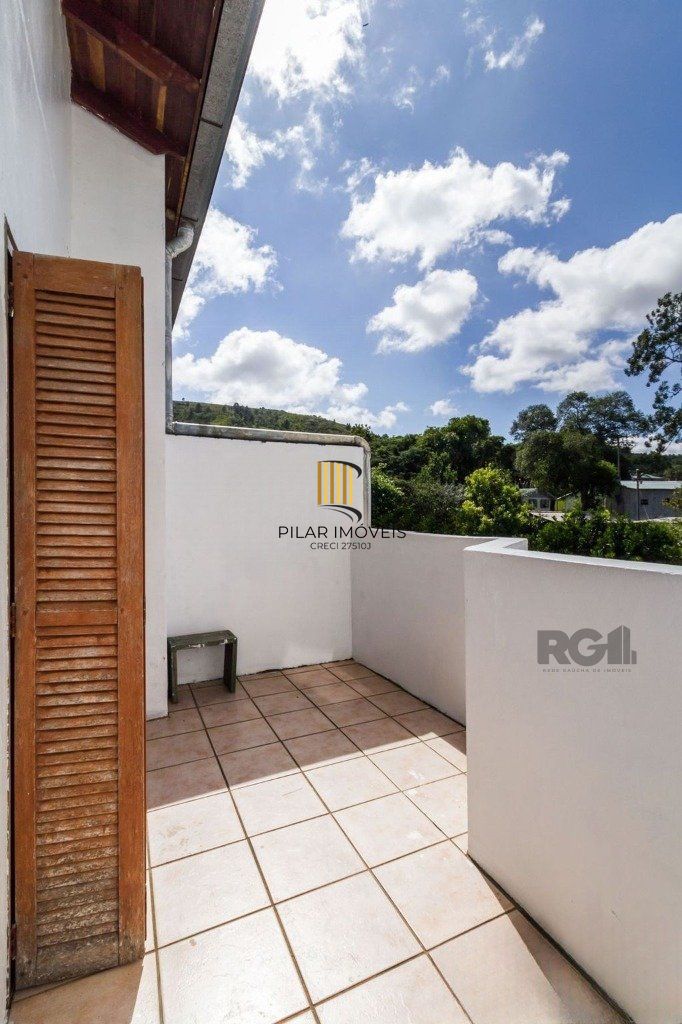 Casa de 117m² - 3 dormitórios e 1 vaga no bairro Hípica