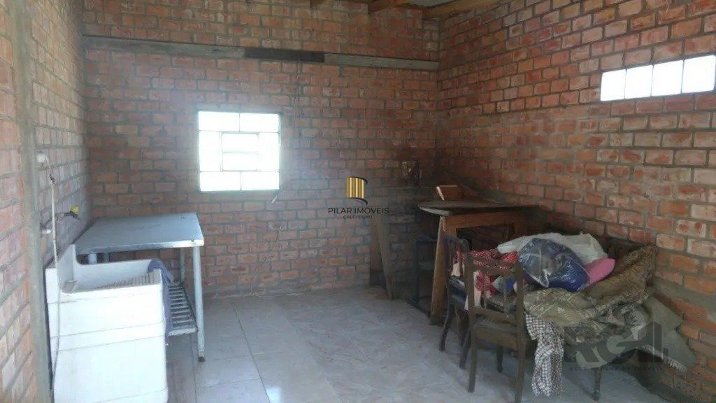 Casa com 3 dormitórios no bairro Sarandi