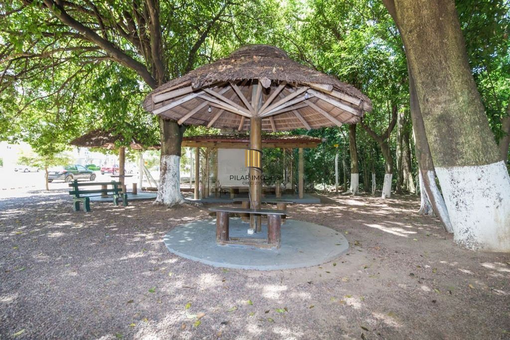 Apartamento 3 dorms à venda Rua Xavier da Cunha, Nonoai - Porto Alegre