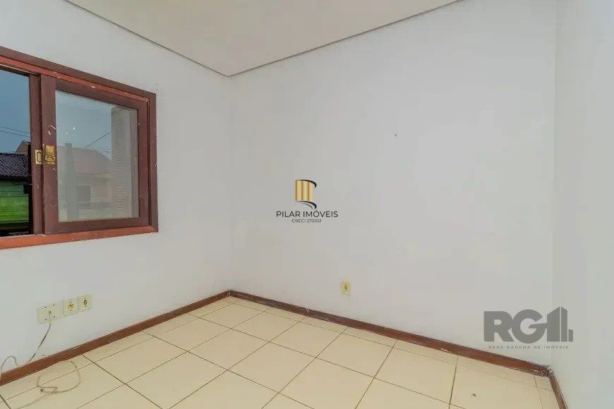 Casa 110m² - 3 dormitórios, 1 vaga no bairro Aberta dos Morros