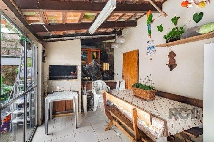 Casa de 3 dormitórios, no bairro Espírito Santo