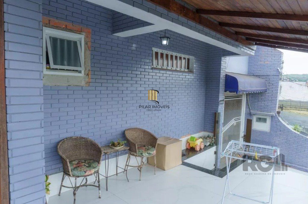 Casa 164m², 3 dormitórios, 3 vagas no bairro Jardim Carvalho