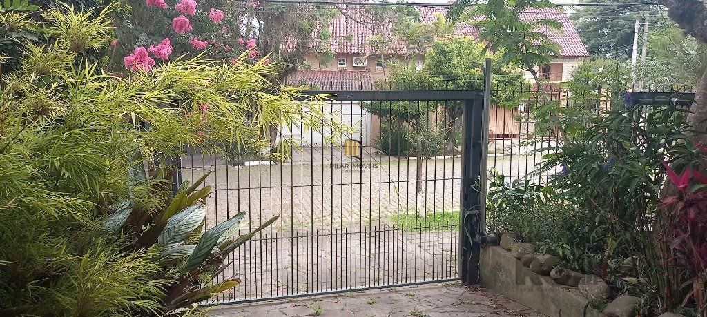 Casa 3 dormitórios no bairro Ipanema