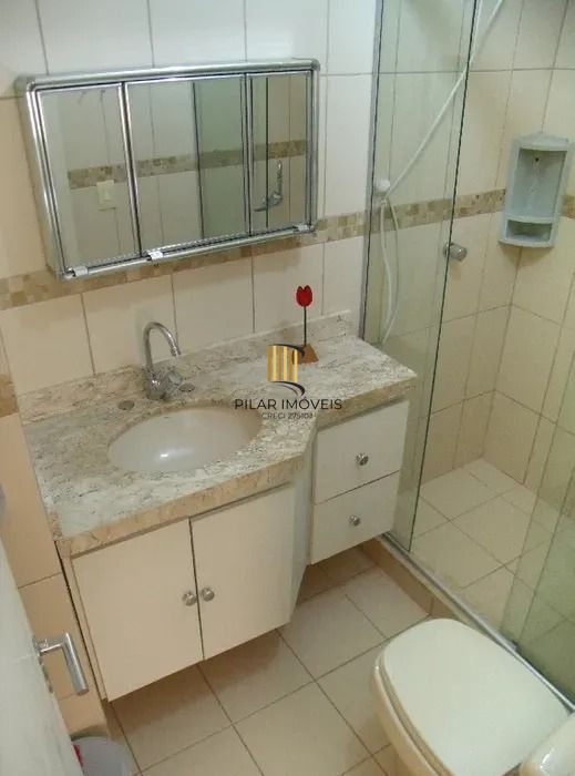 Apartamento de 01 dormitório em edifício com infraestrutura no Centro de Porto Alegre-RS