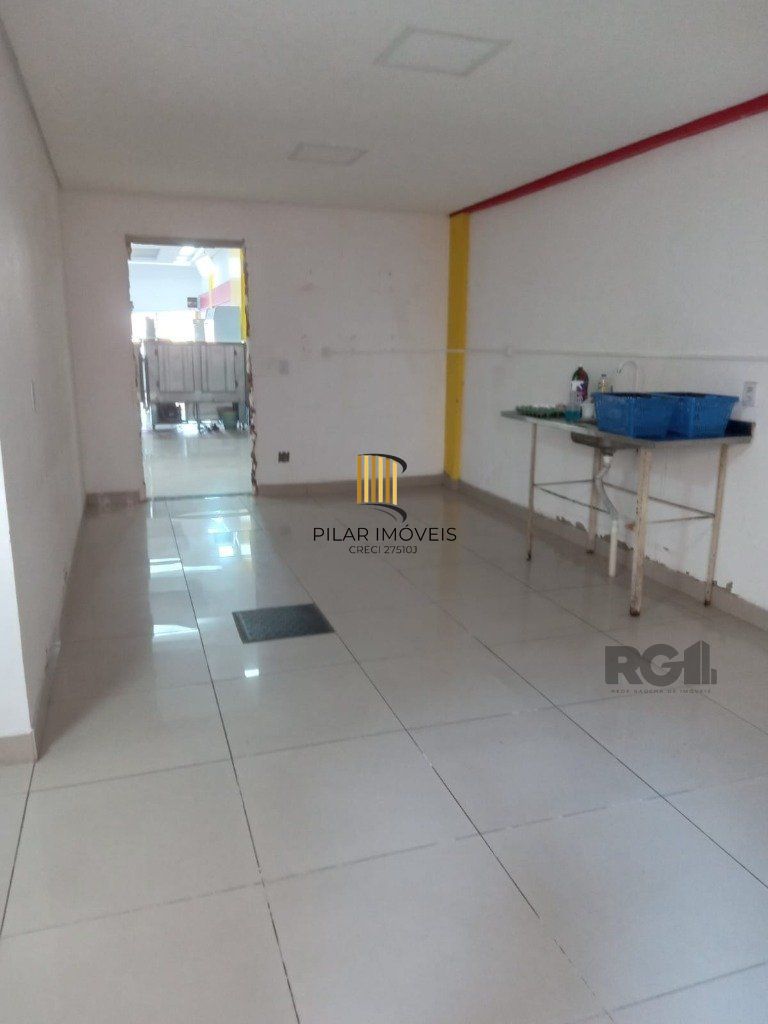 Casa Comercial no bairro Medianeira