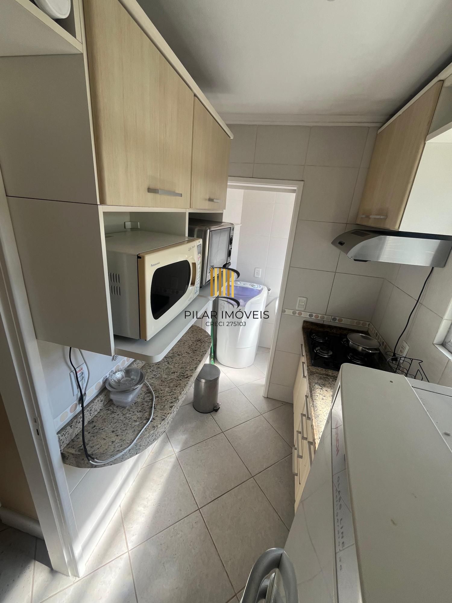 Apartamento 1 dormitório MOBILIADO, com 1 vaga coberta – Aceita compra assistida