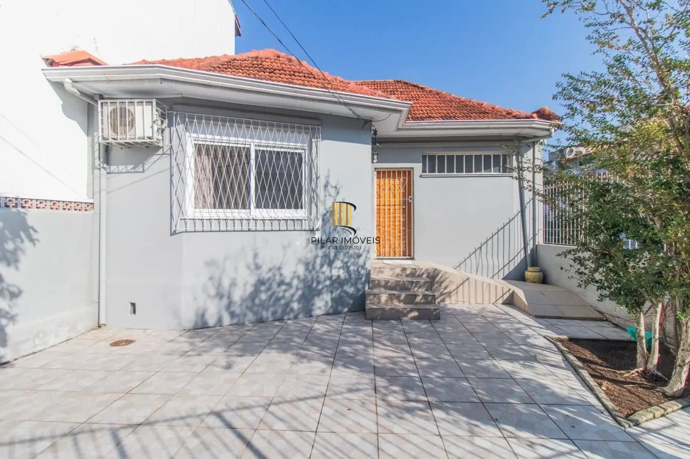 Casa de 3 dormitórios com 90m² à venda no Bairro Medianeira