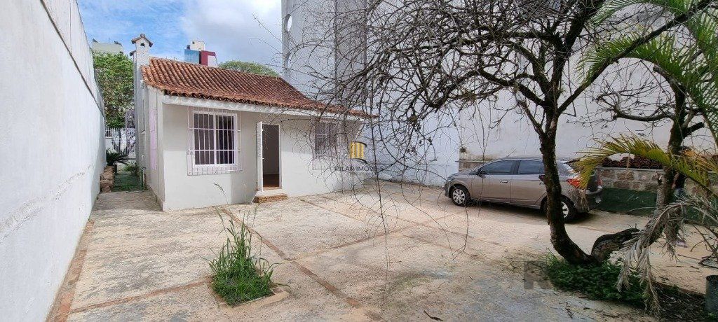 Casa de 2 dormitórios no bairro Petrópolis - Pilar Imóveis
