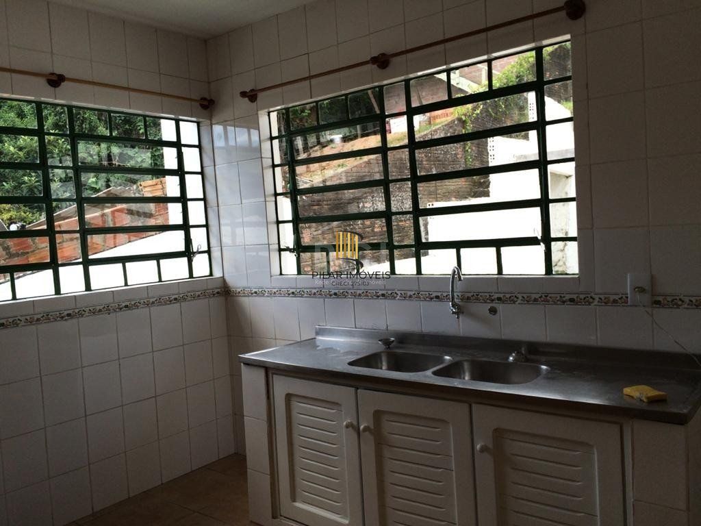 Casa para Venda - 124m², 3 dormitórios, 2 vagas - Glória