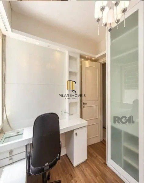 Excelente casa de 220m² com 3 dormitórios no bairro Tristeza.