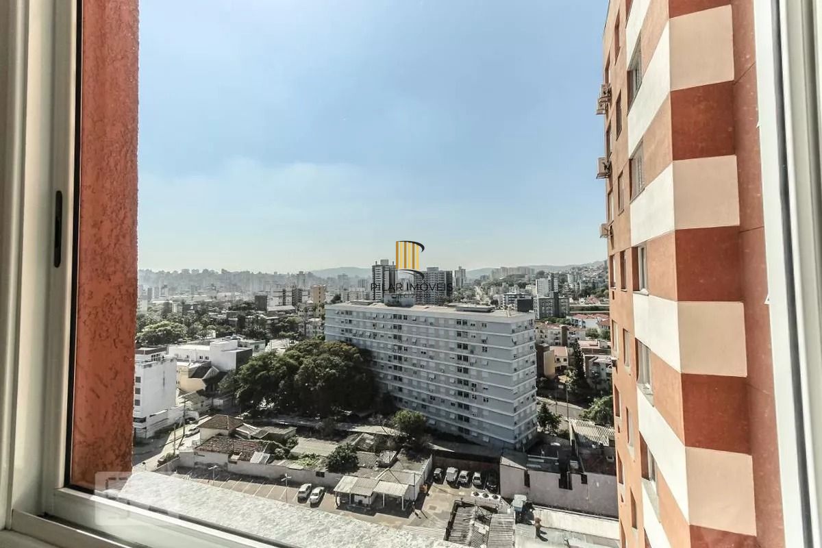 Apartamento de  01 dormitorio com vaga de garagem na Azenha - Porto alegre.